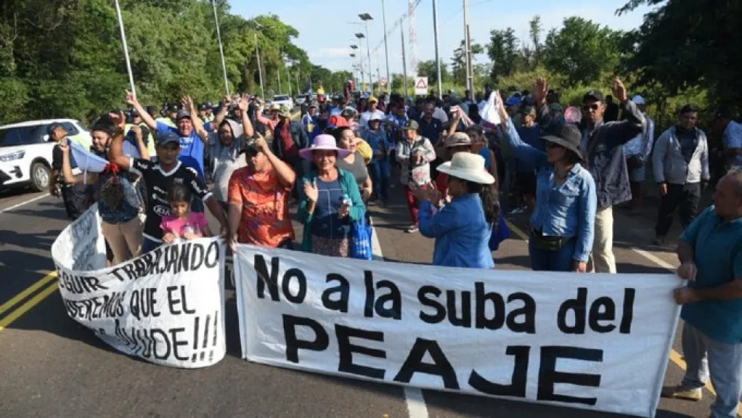 Siguen las protestas por el aumento del peaje en la Ecovía