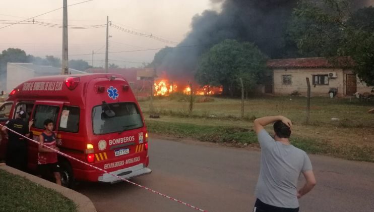 Confirman un fallecido tras explosión de camiones cisternas en Villa Elisa