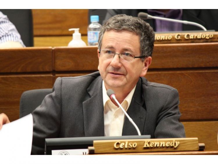 "Comienzan a producirse estas reacciones por la impotencia ciudadana y eso es muy grave", afirma diputado
