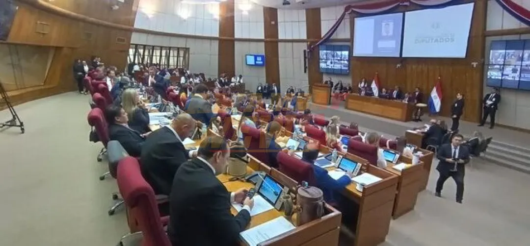 En Diputados, repudian decisión judicial de absolver a docente acusado de acoso a una menor