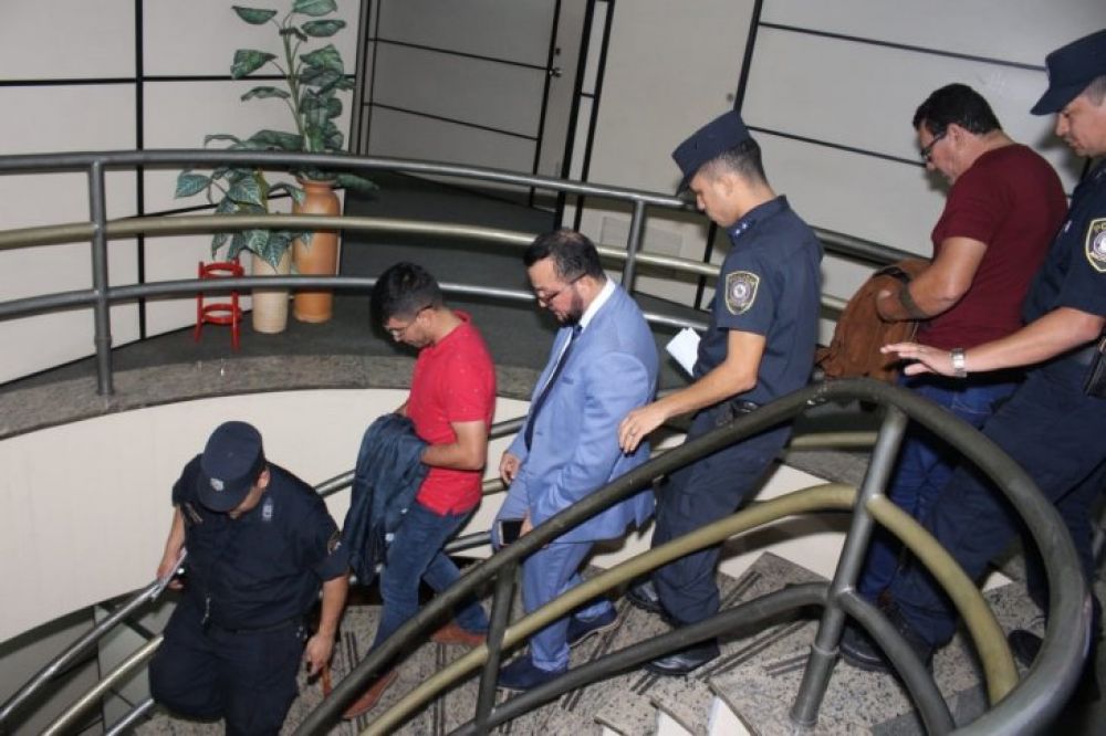 Prisión domiciliaria para cinco imputados en caso Detave