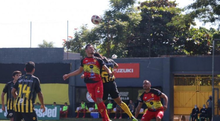 Recoleta se revela con una goleada de escándalo