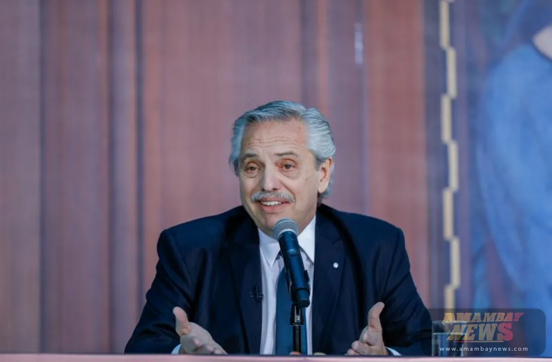 Fernández atribuye el ojo morado de la ex primera dama al “tratamiento de arrugas”