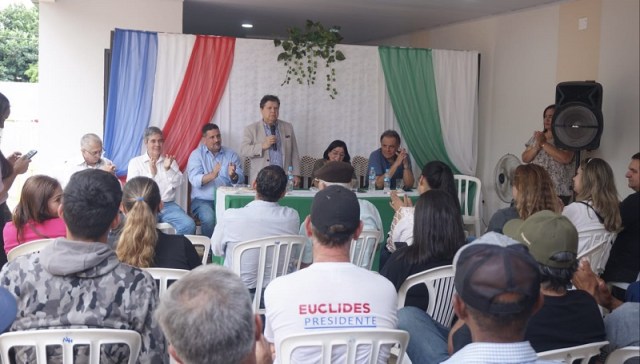 Euclides Acevedo instala comando único en Caaguazú