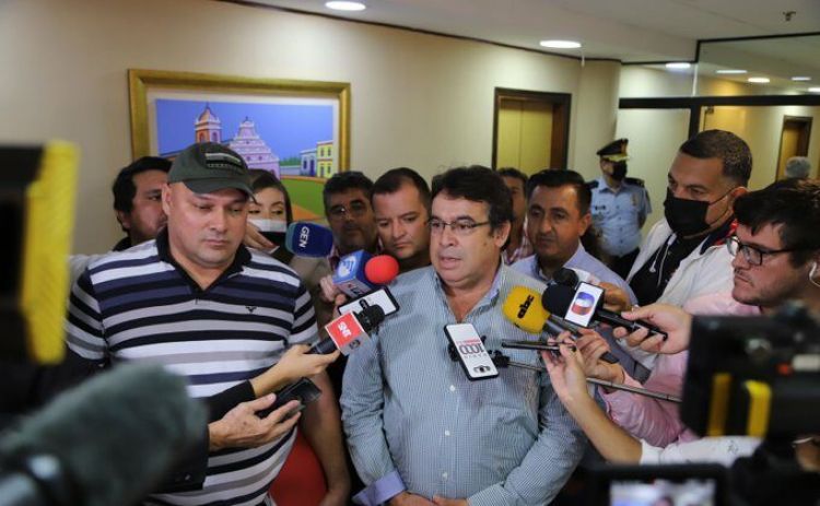 Camioneros piden Gs. 1000 en combustible y resolverán mañana posible paro