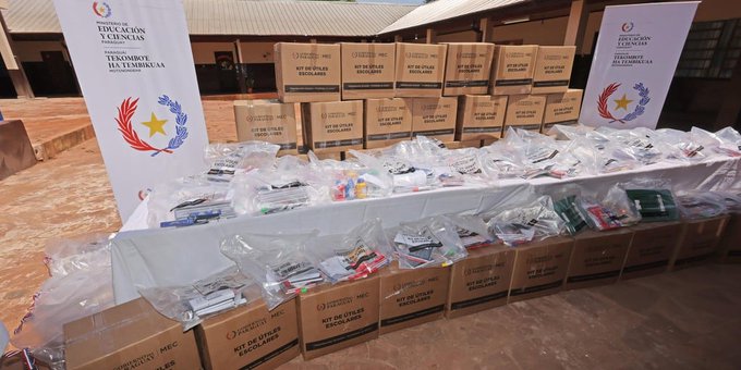 MEC reporta entrega del 100 % de los kits escolares