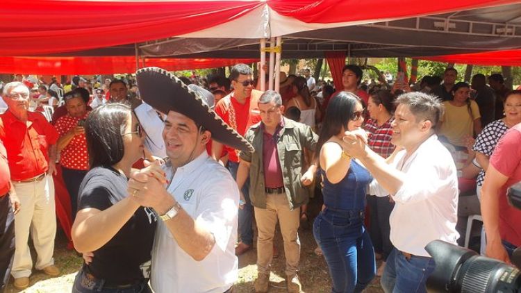 Hugo Velázquez enfatiza campaña con fuertes críticas a Cartes