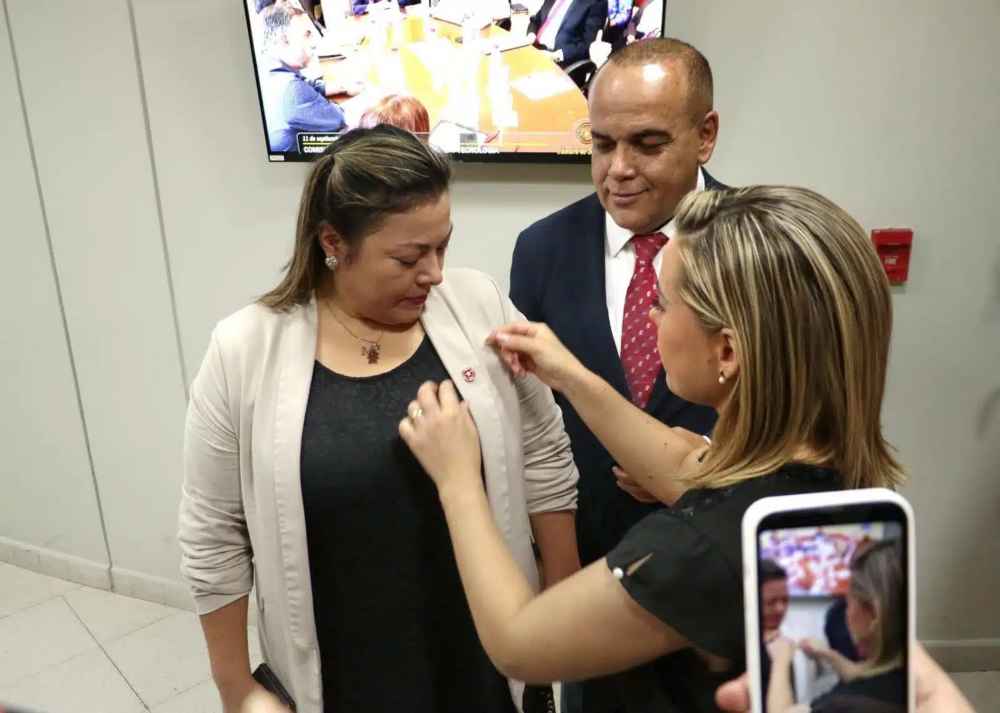 Zenaida Delgado se cambia de equipo oficialmente