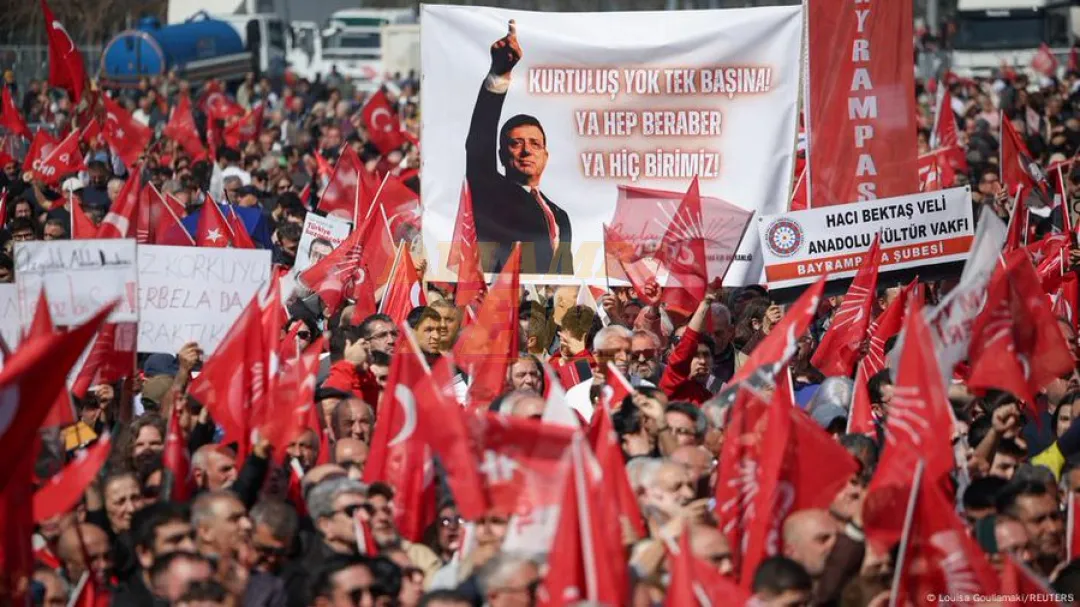 Nueva protesta en Estambul contra la detención de Imamoglu