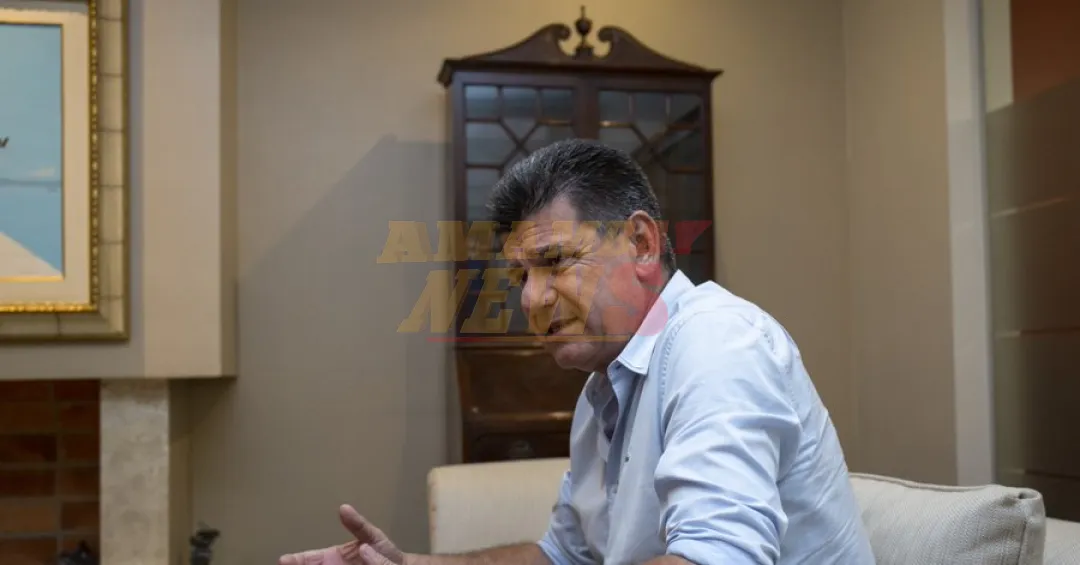 Efraín quiere volver al Senado y apoya a Buzarquis para presidir el PLRA