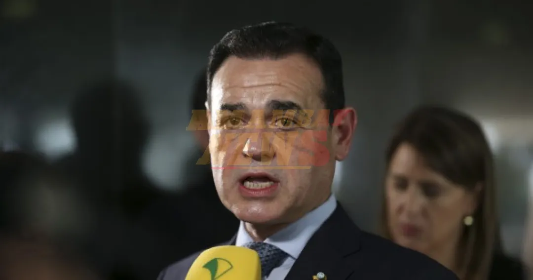 Lezcano se quiso bajar de la OEA por no tener los votos asegurados, pero Santi lo convenció de mantenerse