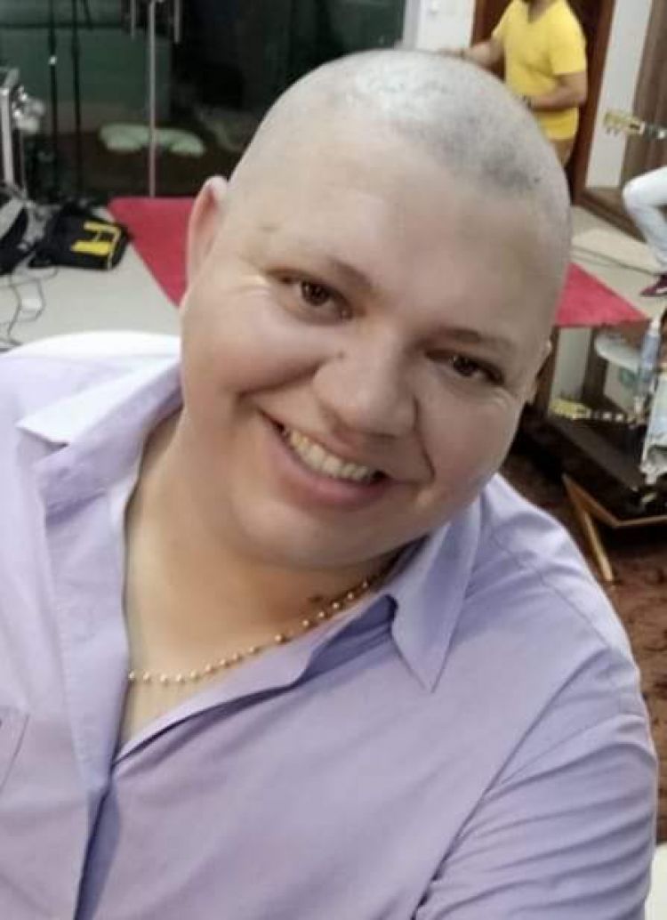 Diputado Juancho Acosta cumplió promesa y se cortó el cabello tras recibir donaciones