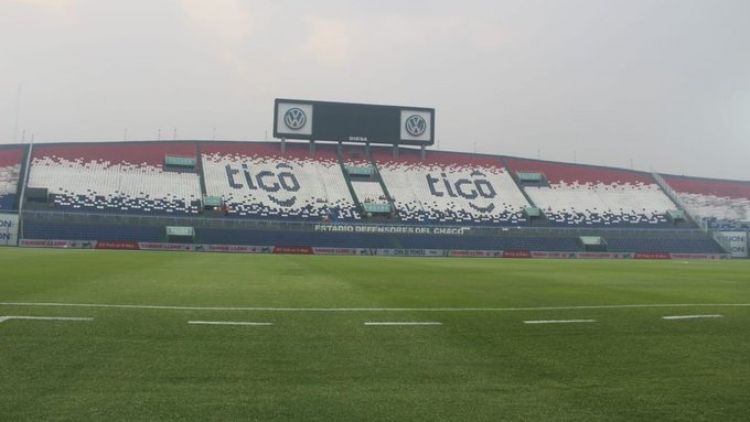 APF suspende partido Sol-Olimpia por tormenta de humo