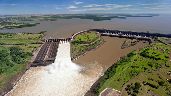 Fondos adicionales de Itaipú permitirán a Paraguay cumplir acuerdo con el FMI sobre déficit fiscal, según economista
