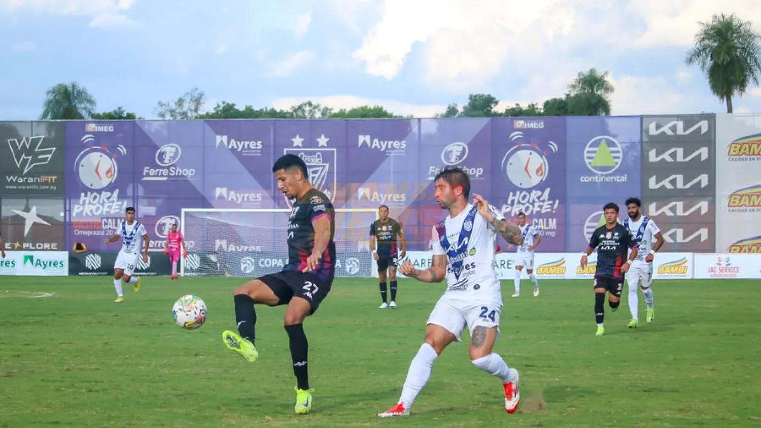 Ameliano-General chocan en Villeta