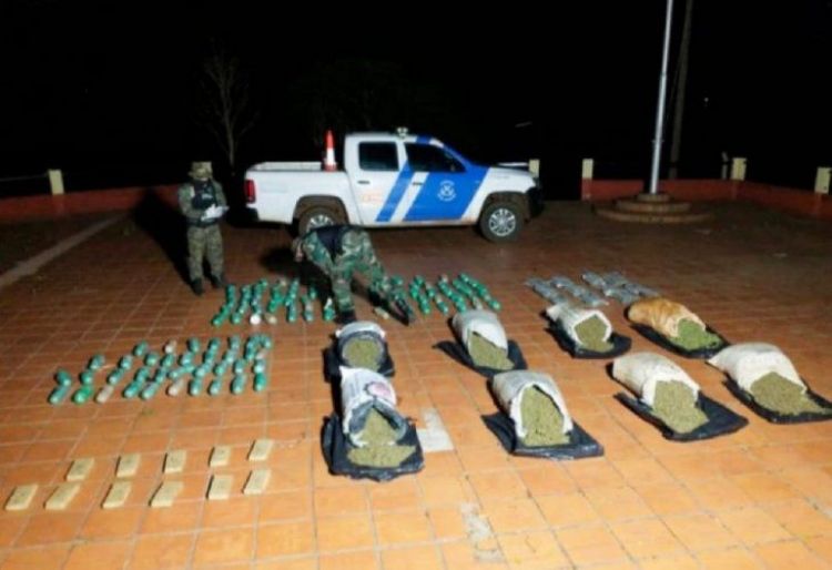 Dos paraguayos caen en Argentina con 215 kilos de marihuana