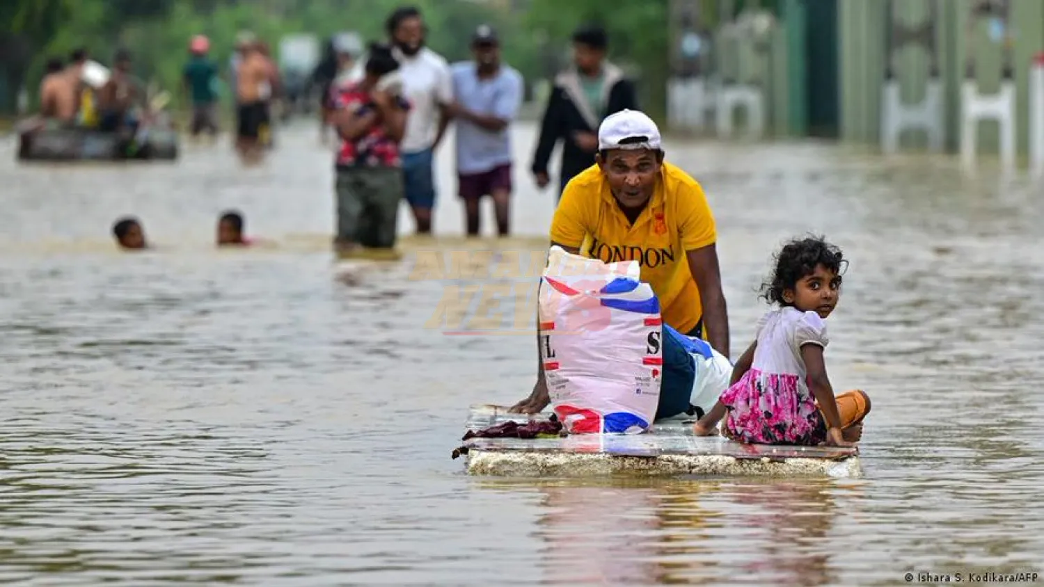 Inundaciones en el Sureste Asiático dejan más de 800 muertos