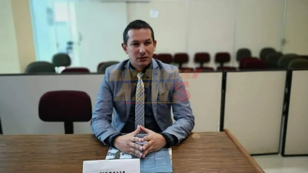 Video: Fiscal que liberó a feminicida canta la polca colorada en una fiesta y causa indignación