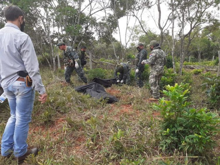 FTC confirma hallazgo de dos cuerpos con vestimenta militar en Amambay