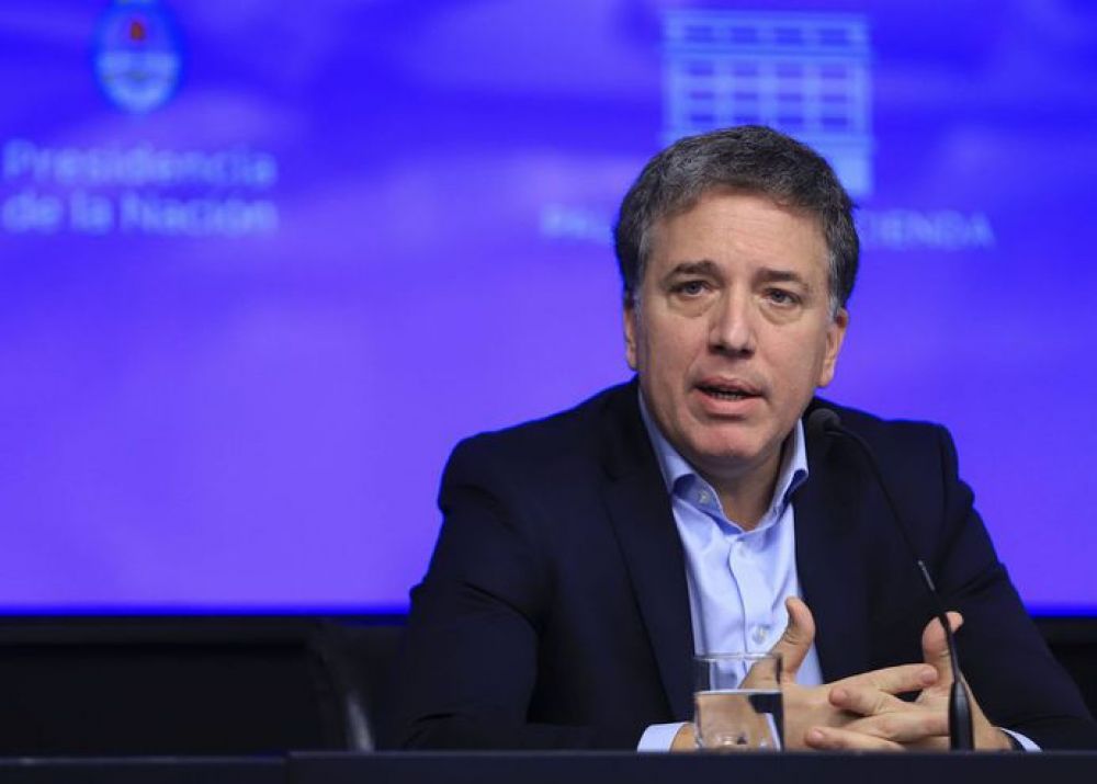 Renuncia ministro de economía de Argentina