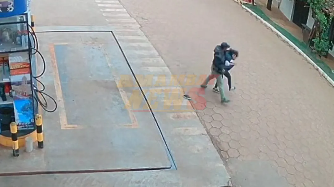 VIDEO: Hombre agrede brutalmente a su pareja en plena vía pública de Concepción