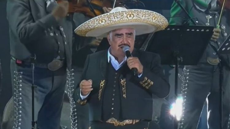 Vicente Fernández volvió a terapia intensiva