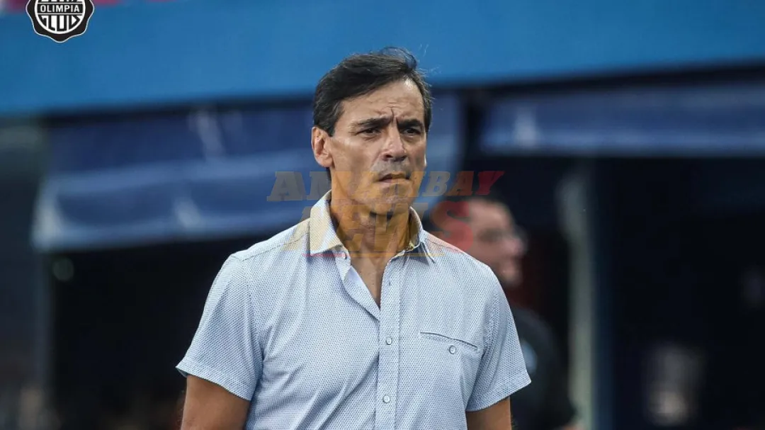 Fabián Bustos ya no es entrenador de Olimpia