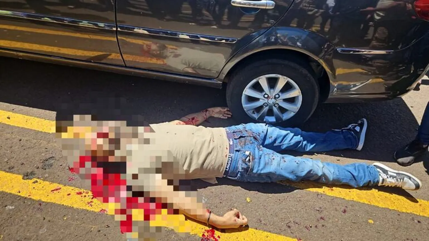 PJC: Matan a tiros a un hombre en estacionamiento de un shopping