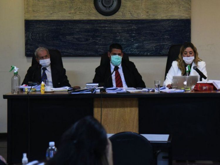 "Una vez ms, la Justicia se arrodilla ante los poderosos"