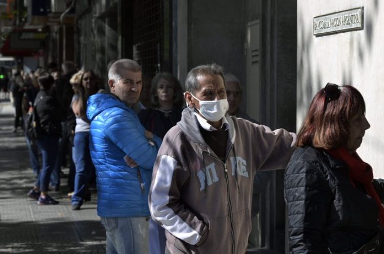 Perú supera los 5.000 casos de coronavirus