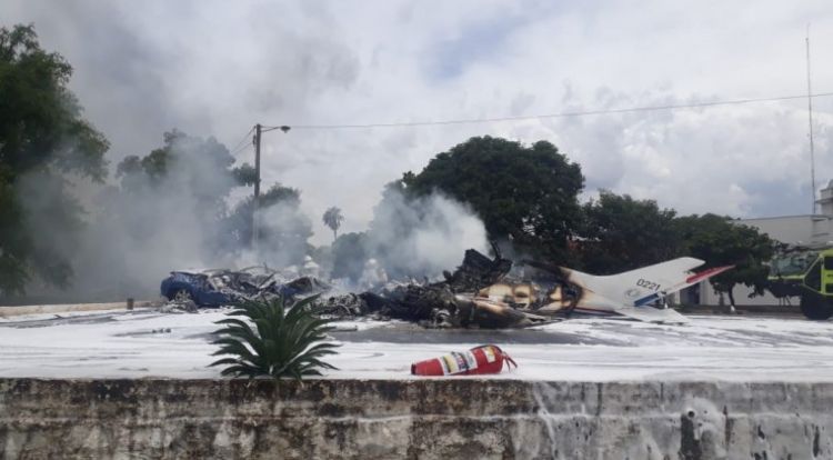 Cae una avioneta en zona del aeropuerto Silvio Pettirossi: reportan cuatro fallecidos