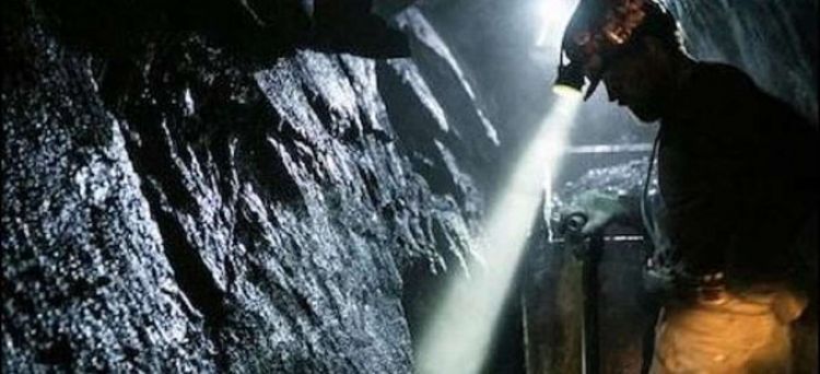 Completan recuperación de cadáveres de 7 mineros atrapados en México