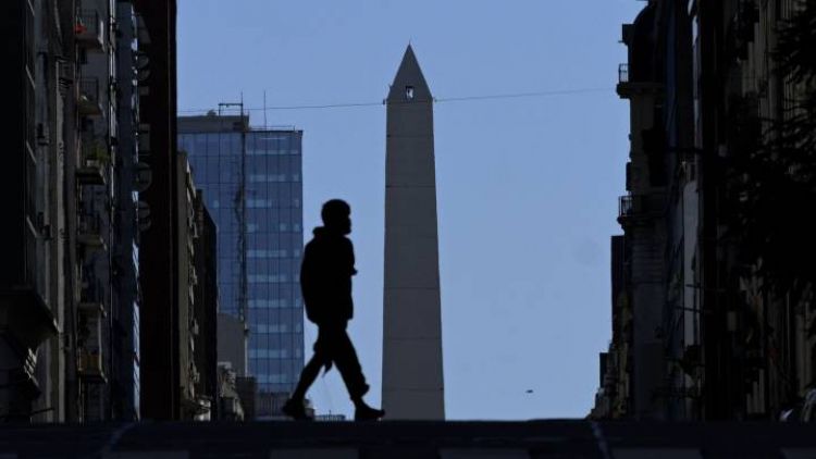 Argentina suma cuatro muertes por COVID-19 en pocas horas y ya registra 69