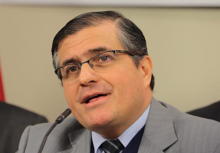 Ministro ratificó denuncia de Masi y aseguró que entregó todos los datos a la Fiscalía