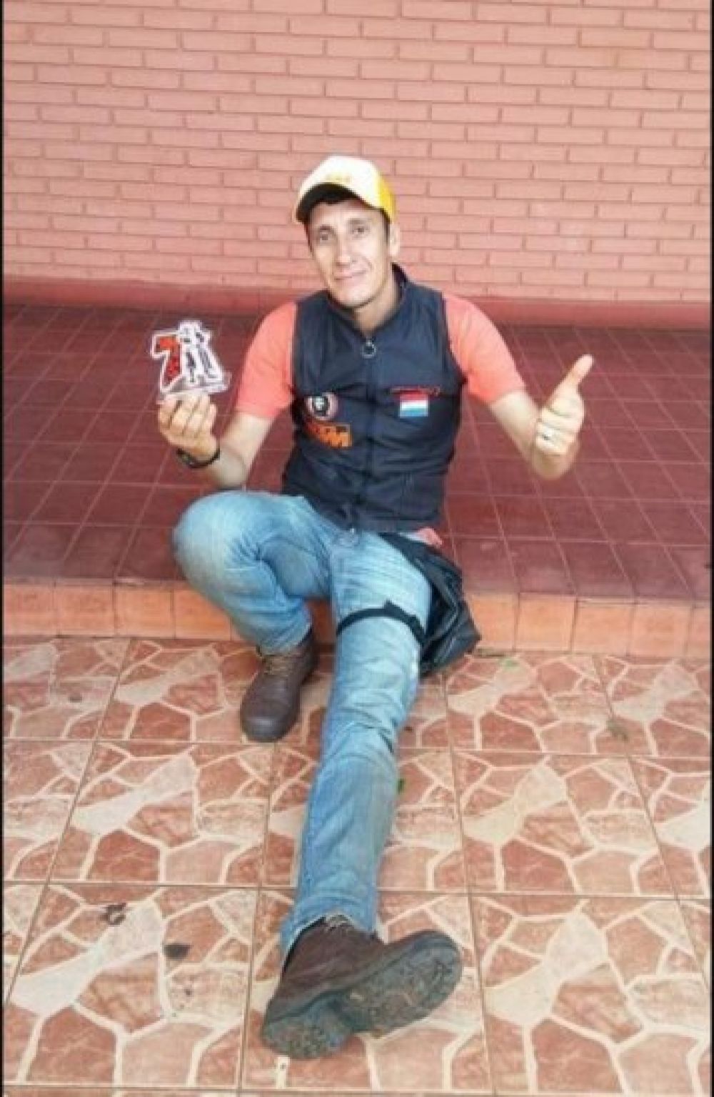 Cayó cuando realizaba trabajos de mantenimiento para la ANDE y murió