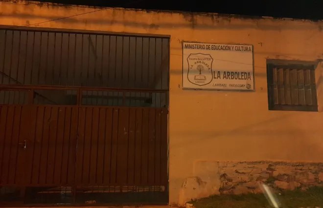 Una niña de 5 años resultó herida en la cabeza tras caída de un ventilador en escuela de Lambaré