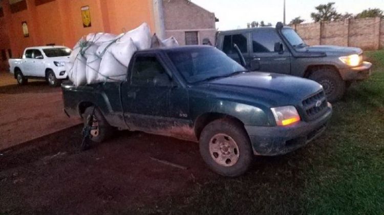 FTC intercepta camión con más de 3.000 kilos de marihuana en Capitán Bado