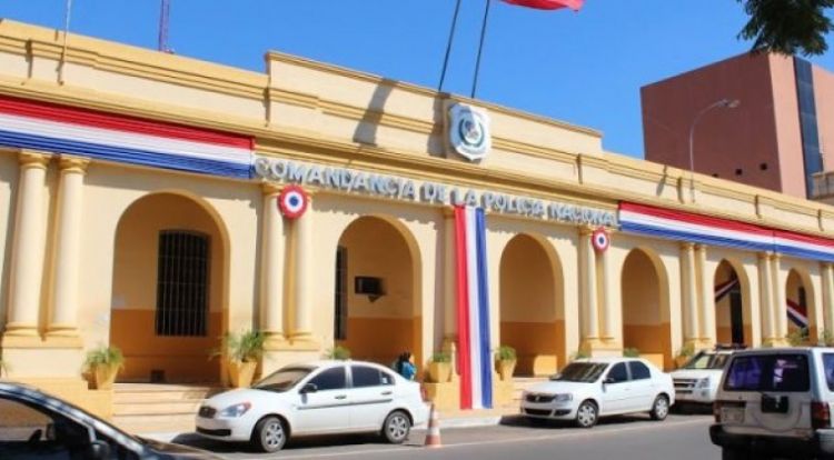 Piden liberar calle ocupada por patrulleras de la Comandancia