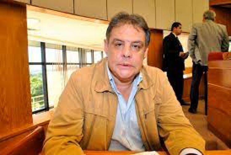 Oposición tiene 23 votos para elegir presidente del Senado, pero no llegan al consenso sobre candidato