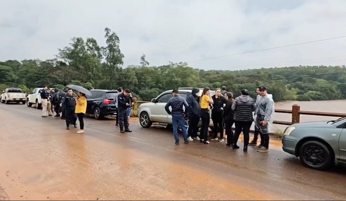 Presumen que mujer se lanzó en aguas del Rio Monday con sus dos hijos