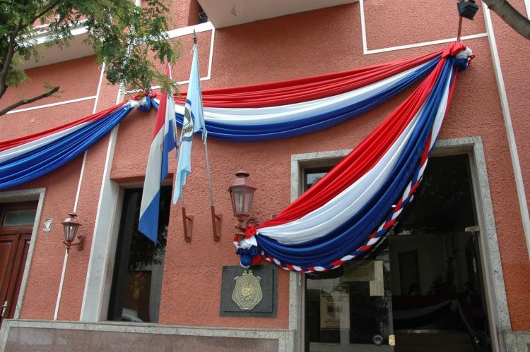Colegio de Escribanos del Paraguay denuncia faltante de más de USD 8 mil millones