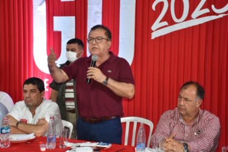 ¿Garantía de victoria? Nicanor Duarte integra equipo electoral de Hugo Velázquez