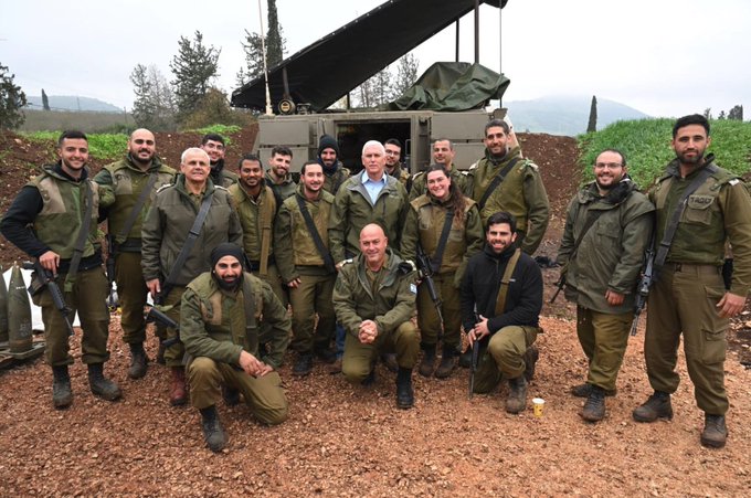 Mike Pence visita a soldados israelíes: “Los estadounidenses están con ustedes”