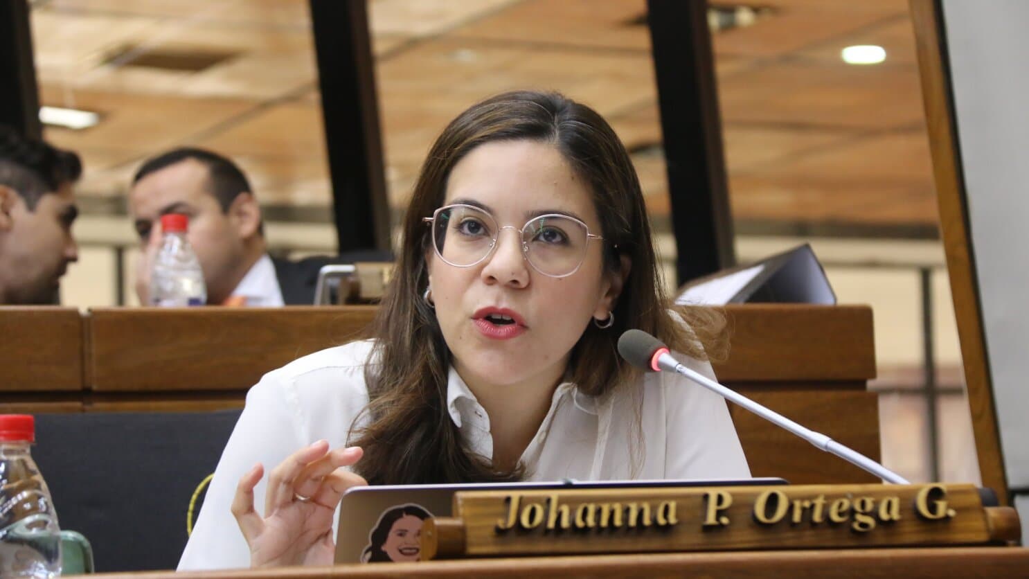 Denuncian intento de censura en el Congreso