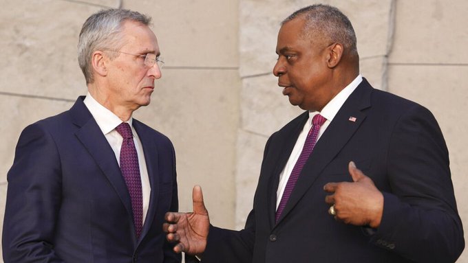 La OTAN ratifica su apoyo a Ucrania todo el tiempo que dure la invasión de Rusia