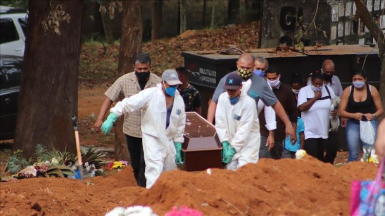 Covid: Brasil registra 971 muertes en 24 horas