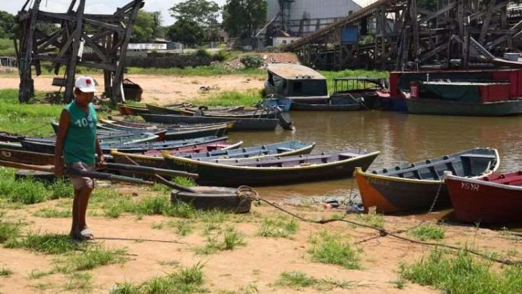 Reducción del río Paraguay por falta de lluvias golpea al sector naviero