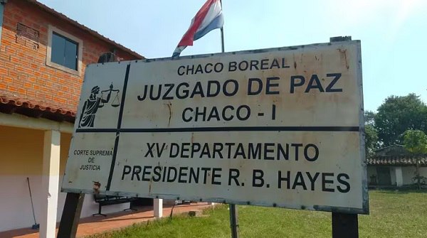 Juez que integraría una red de estafa se queda sin salario
