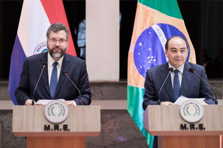 Canciller responde sobre aperturas de aeropuerto y fronteras con Brasil y Argentina