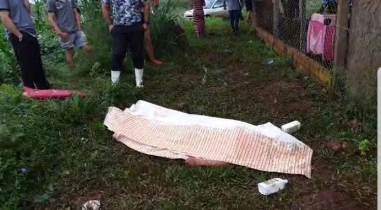 Hombre muere electrocutado en Hernandarias al manipular cable del tendido eléctrico suelto